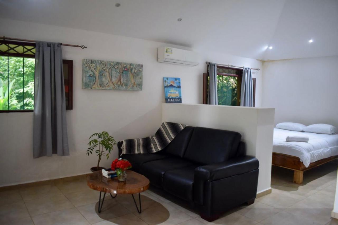 Hostel 7, Casa De Gingi Playa Santa Teresa  ภายนอก รูปภาพ